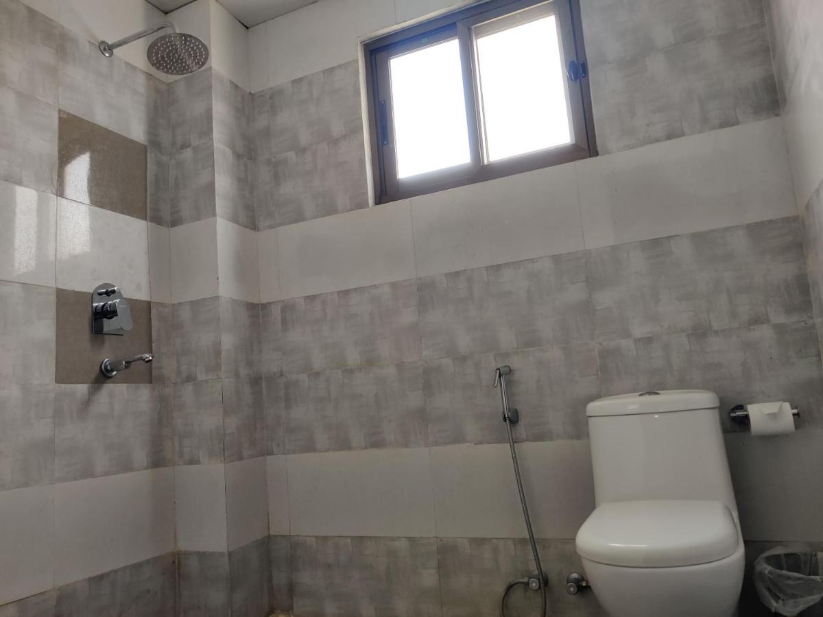 لومبيني Hotel Aloka Inn المظهر الخارجي الصورة